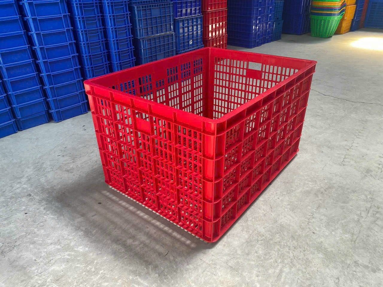 TOP 7+ Sọt Nhựa Chở Hàng Shipper loại lớn siêu bền, chắc sóng hở 26 bánh xe
